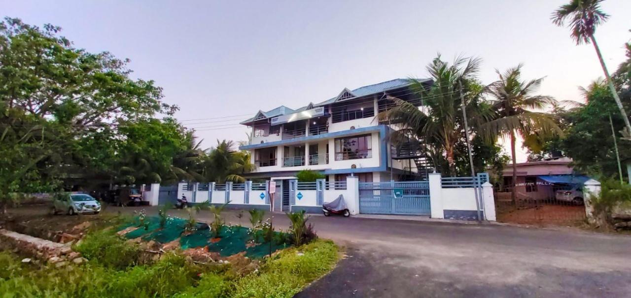 Captains Cabin Backwater Resort アーラップーザ県 エクステリア 写真