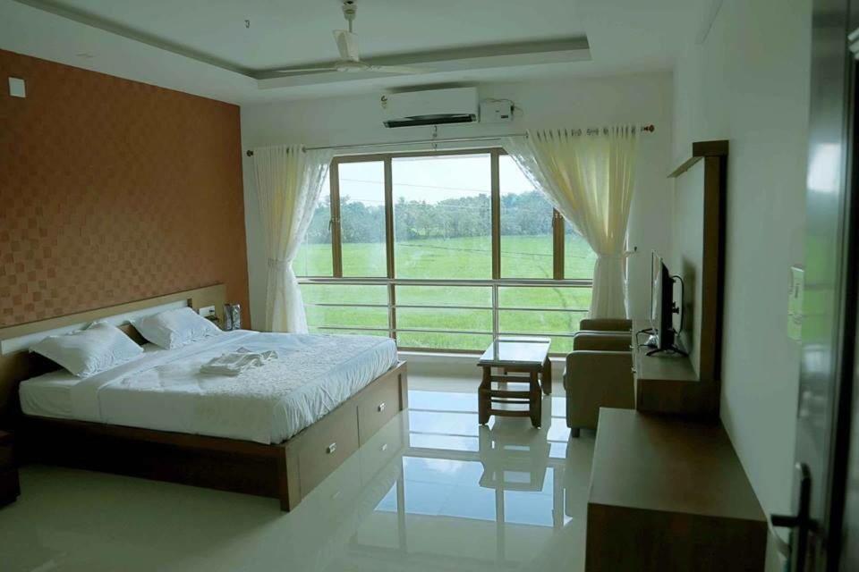 Captains Cabin Backwater Resort アーラップーザ県 エクステリア 写真